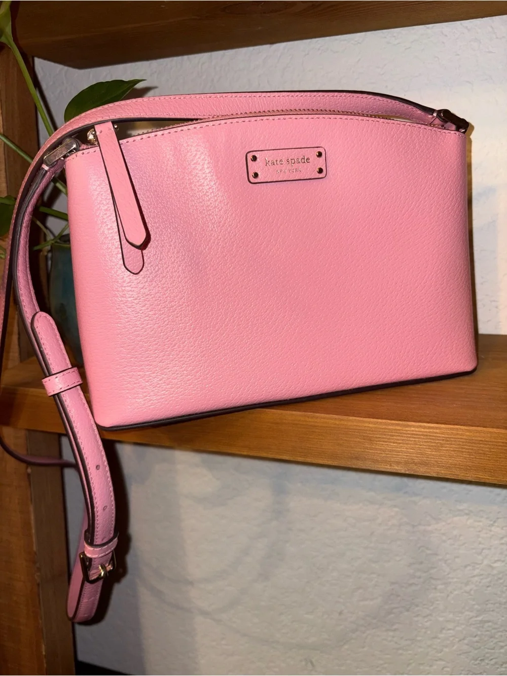 Kate Spade Jeanne Leather Crossbody Bright Carnation Pink EUC